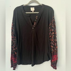 Target Knox Rose size Large black long floral sleeve top with four buttons